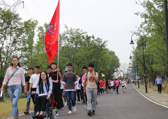 1528770946455405.jpg 2董明